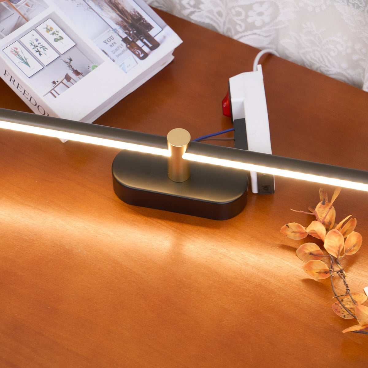 Modern Linear Wall Lamp Slim Minimalist Design, LED Wall Light Bar for Mirror, Hallway & Living Room, Warm or Cool White, Black or Gold, 68–128cm