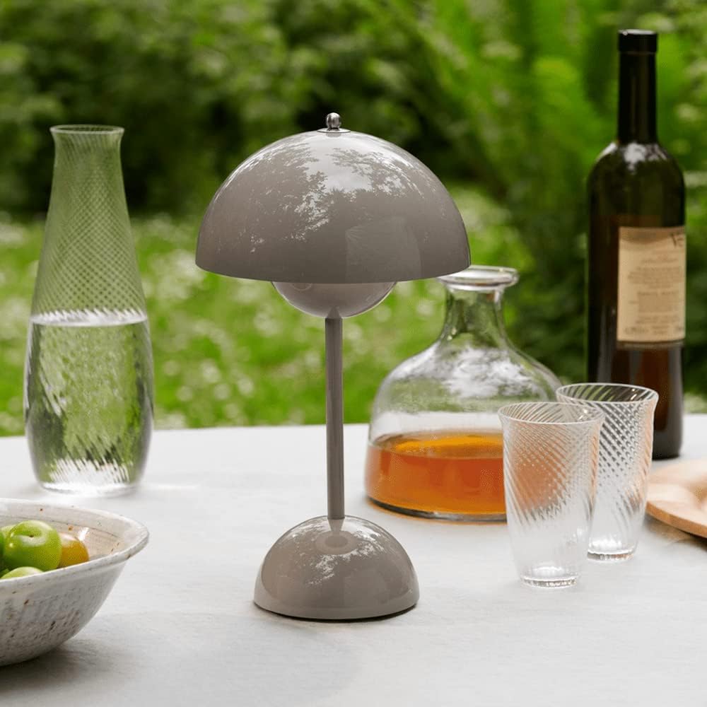 Retro Mushroom Table Lamp, Cordless Rechargeable LED Bedside Lamp, Warm Light, 8–10 Hour Battery, for Bedroom, Living Room & Desk, 8 Colours, 29.5cm