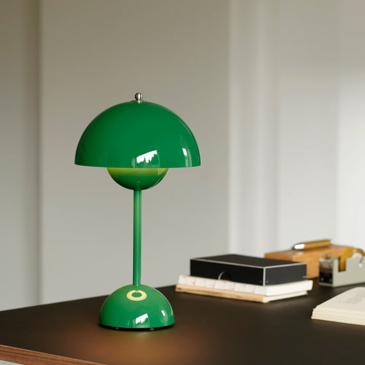 Retro Mushroom Table Lamp, Cordless Rechargeable LED Bedside Lamp, Warm Light, 8–10 Hour Battery, for Bedroom, Living Room & Desk, 8 Colours, 29.5cm