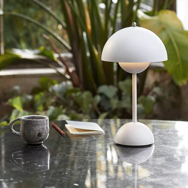 Retro Mushroom Table Lamp, Cordless Rechargeable LED Bedside Lamp, Warm Light, 8–10 Hour Battery, for Bedroom, Living Room & Desk, 8 Colours, 29.5cm