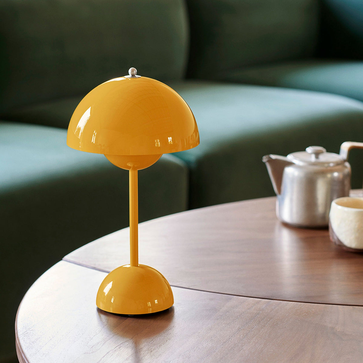 Retro Mushroom Table Lamp, Cordless Rechargeable LED Bedside Lamp, Warm Light, 8–10 Hour Battery, for Bedroom, Living Room & Desk, 8 Colours, 29.5cm
